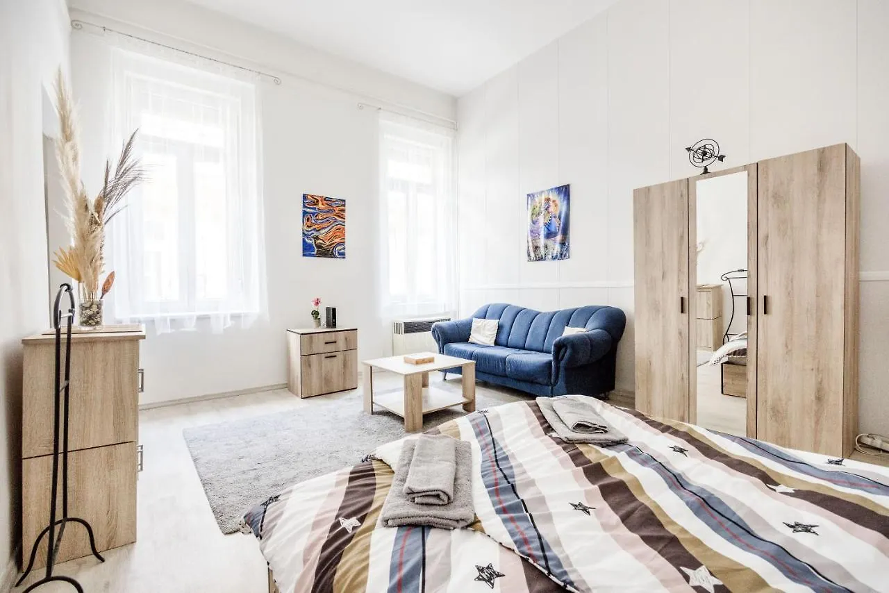 Lovely Studio In The Heart Of ブダペスト